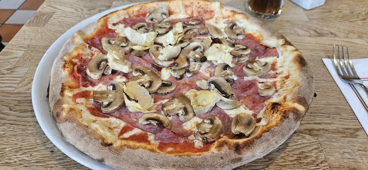 Pizzeria Emanuele Fiorini-3